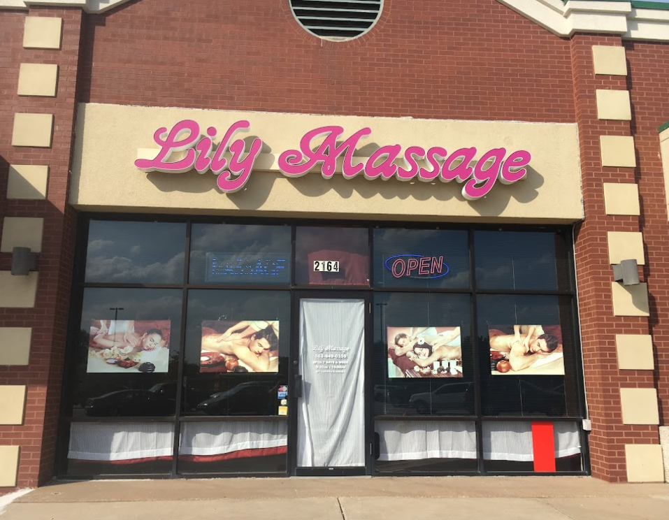 Lily Massage