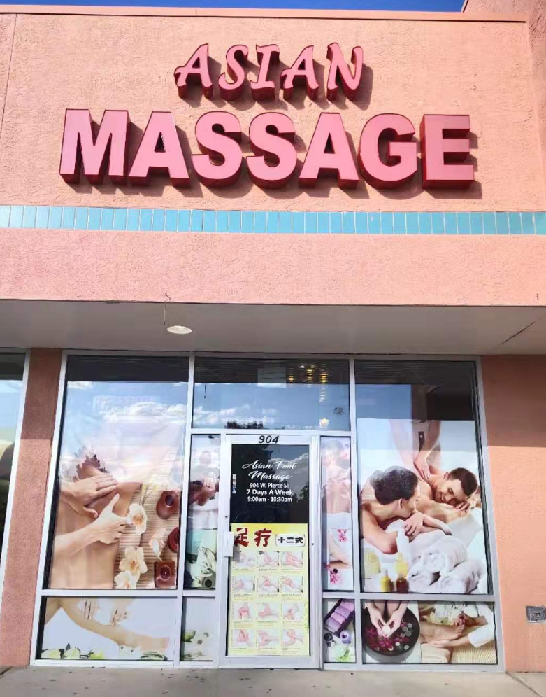 Asia foot massage