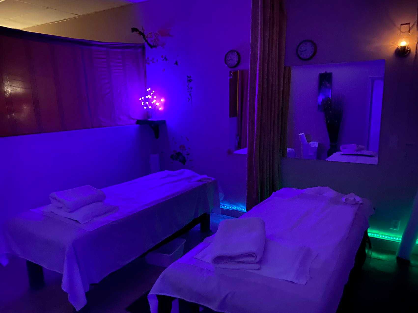 AsianMassageBook