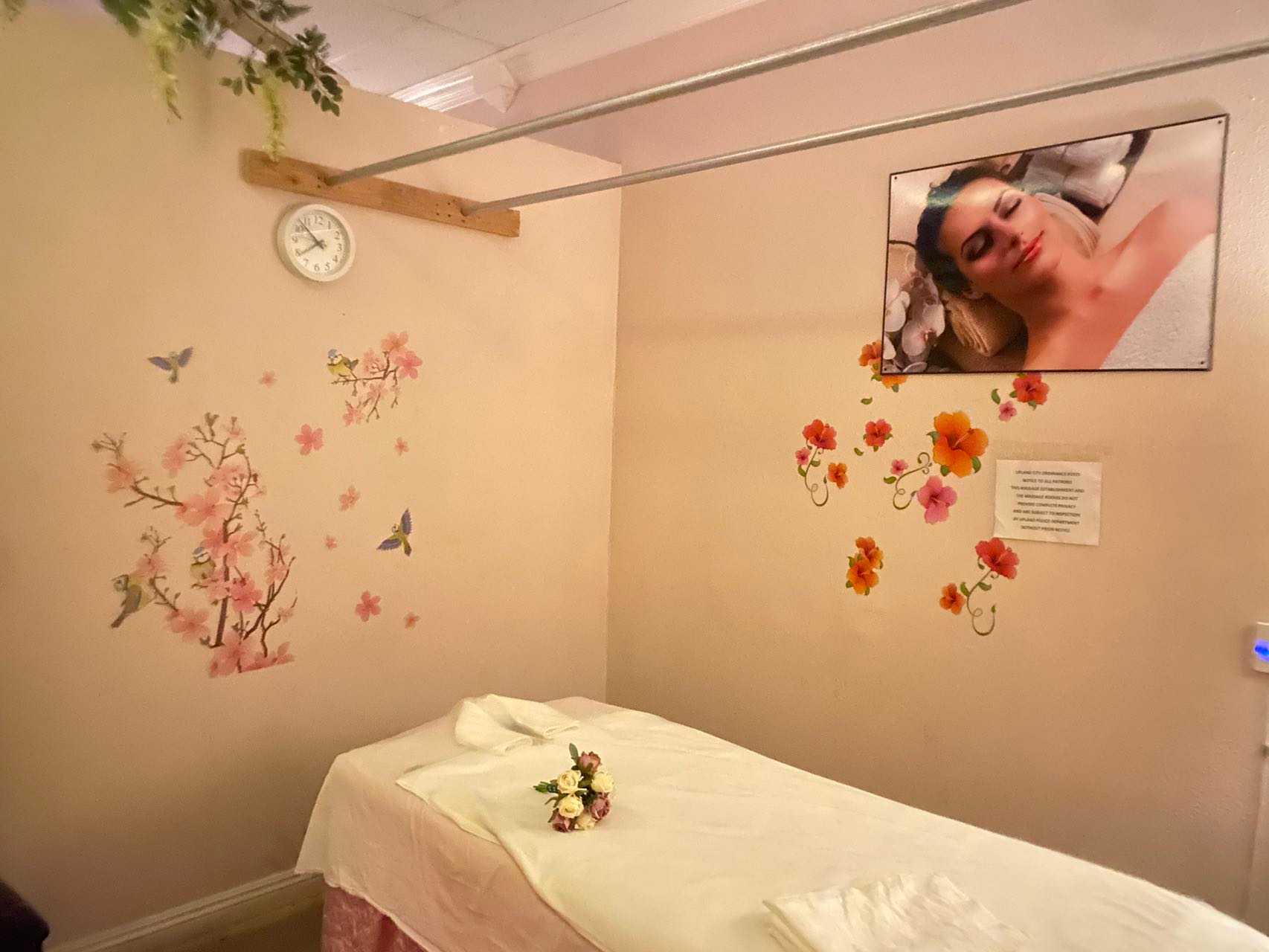 AsianMassageBook