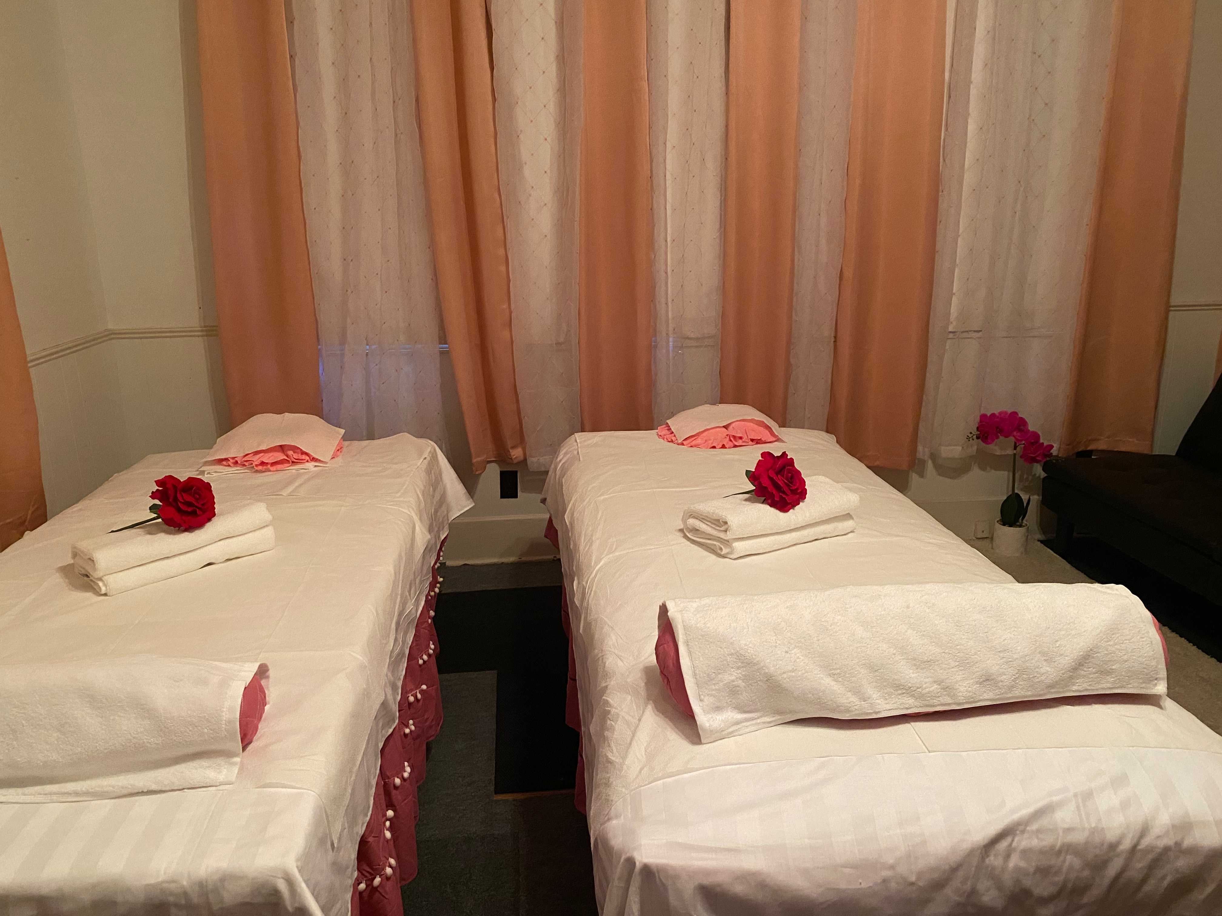 AsianMassageBook