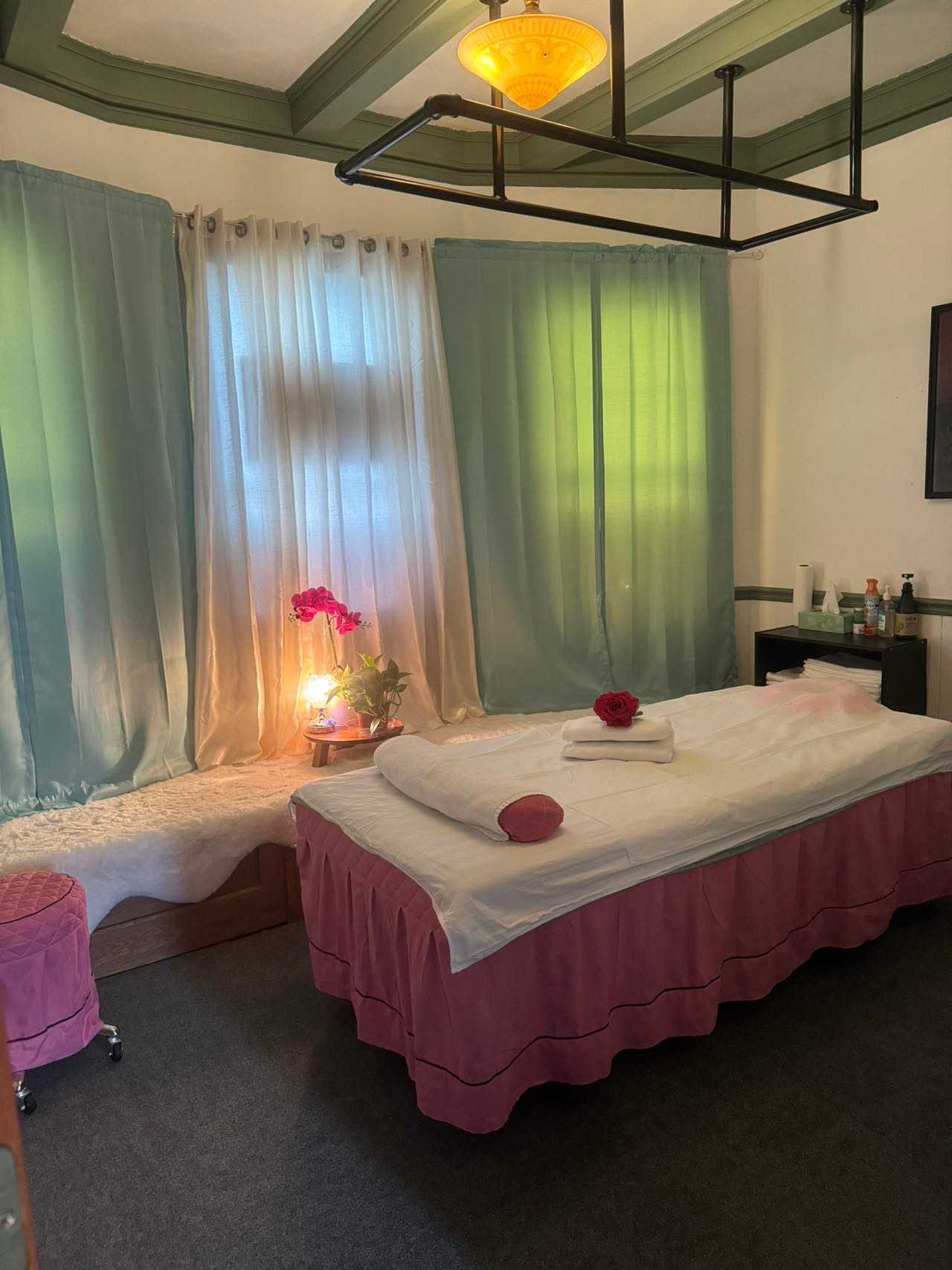 AsianMassageBook
