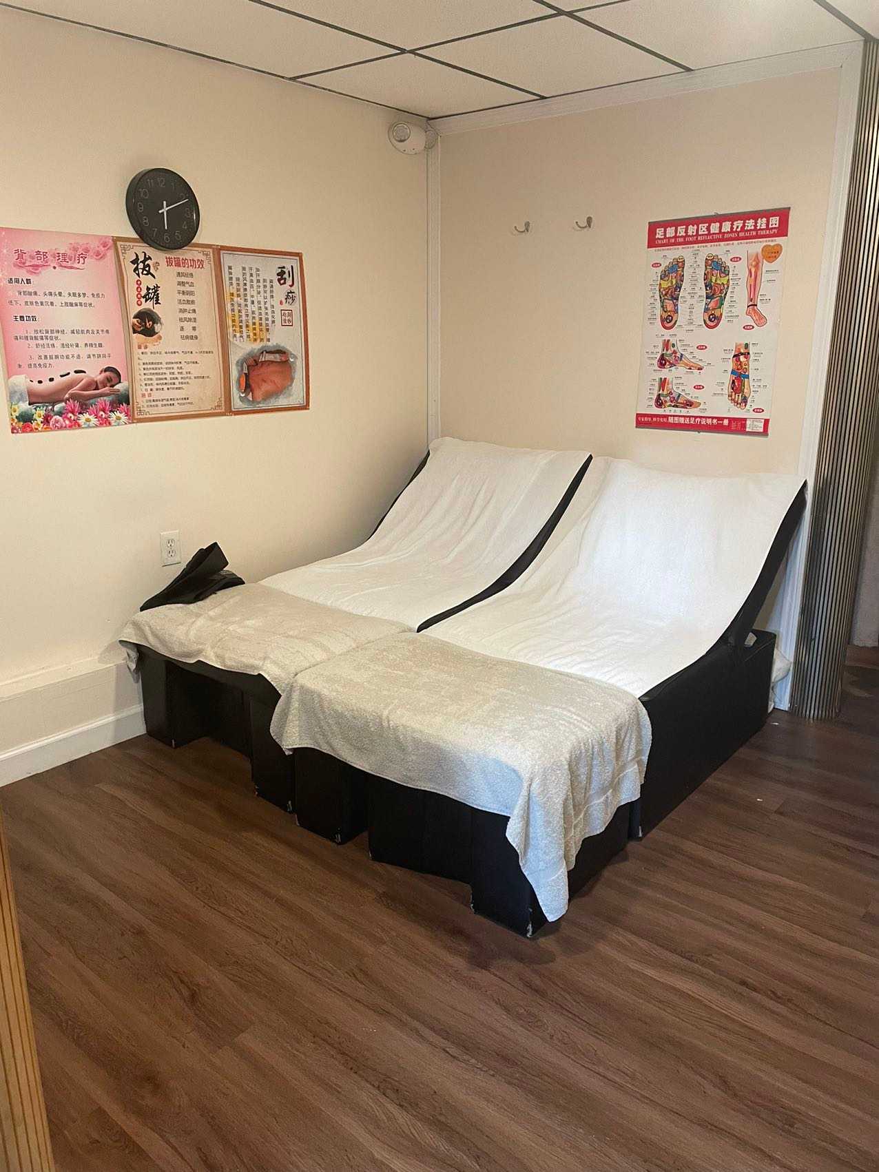 AsianMassageBook