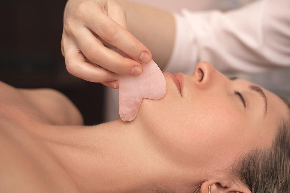 60Min Face and Neck Lift with Gua Sha