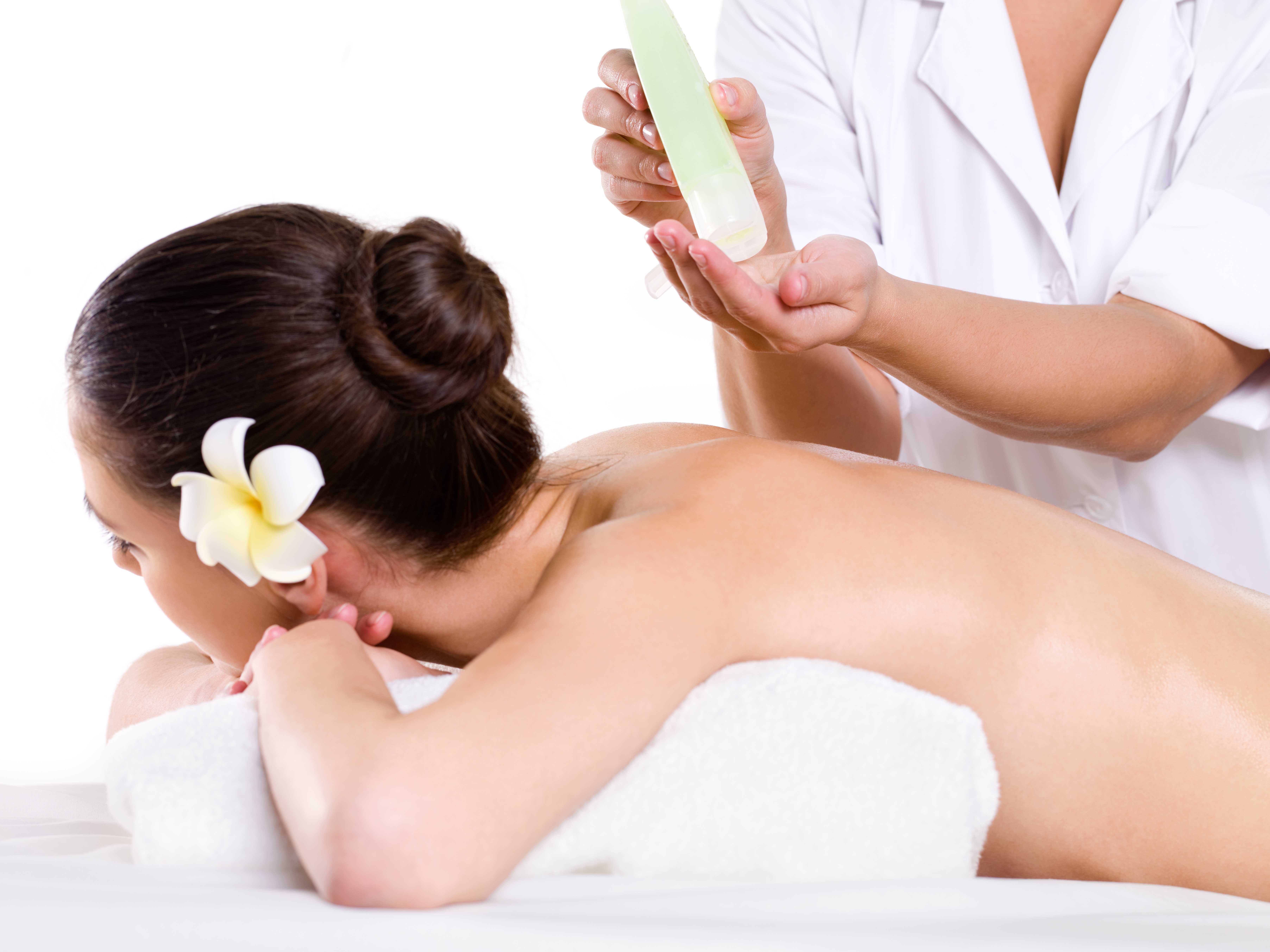 60Min Aroma Oil Body Massage