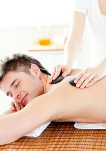 60Min Deep Tissue Massage - Free Hot Stone
